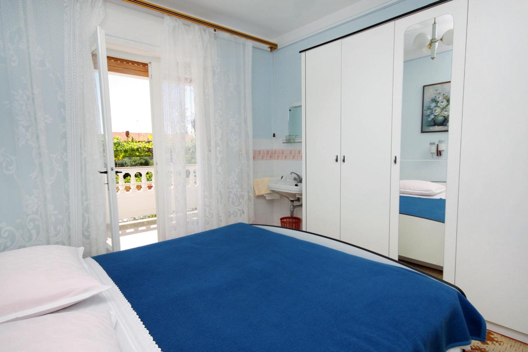 Apartments And Rooms With Parking Space Palit, Rab - 5061 Quarto foto